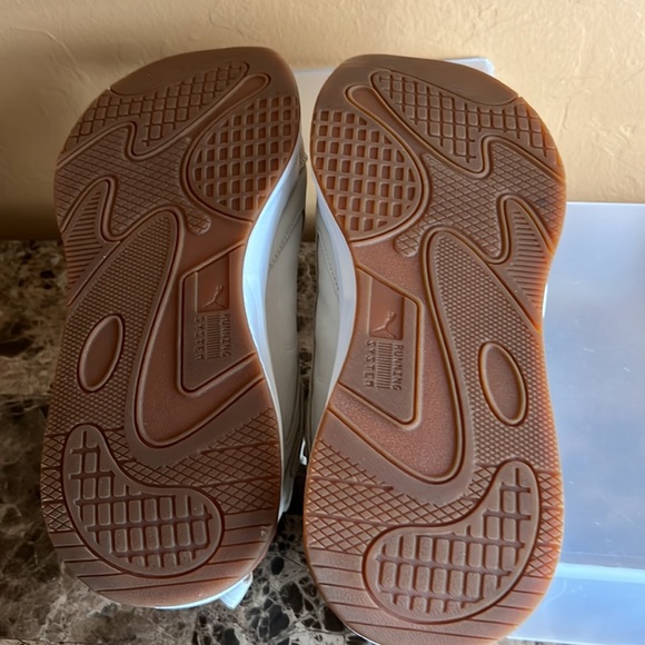 Puma running shoes - Picture 2 of 8